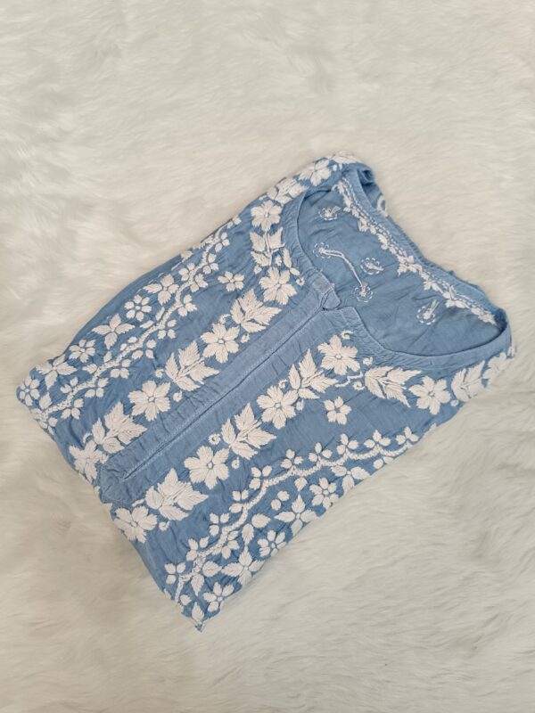 Maslin Jacket Pattern Chikankari Kurti With 3D Front & Back Thread Work