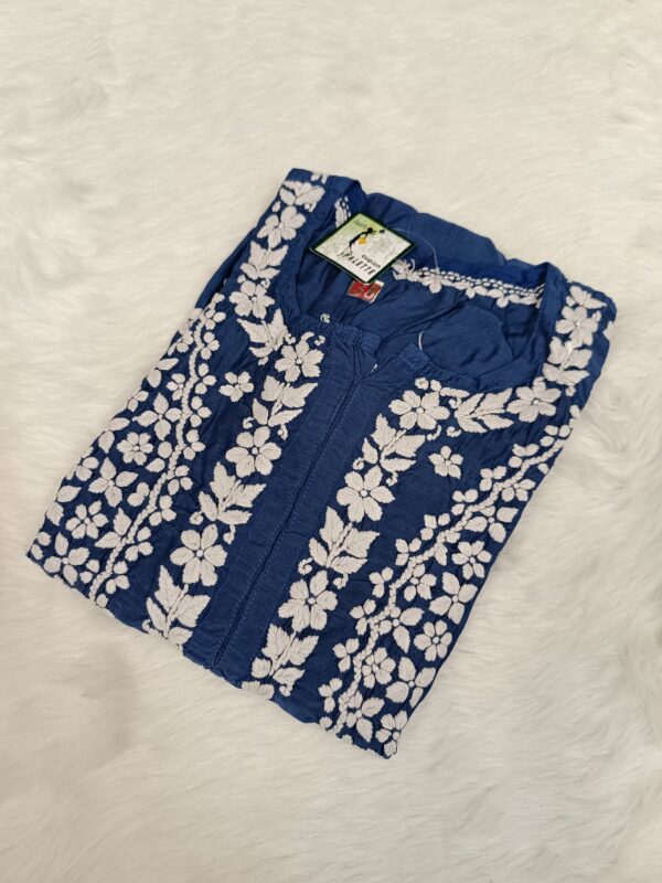 Maslin Jacket Pattern Chikankari Kurti With 3D Front & Back Thread Work