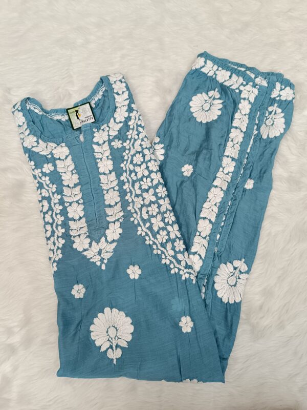 Maslin Jacket Pattern Chikankari Kurti With 3D Front & Back Thread Work