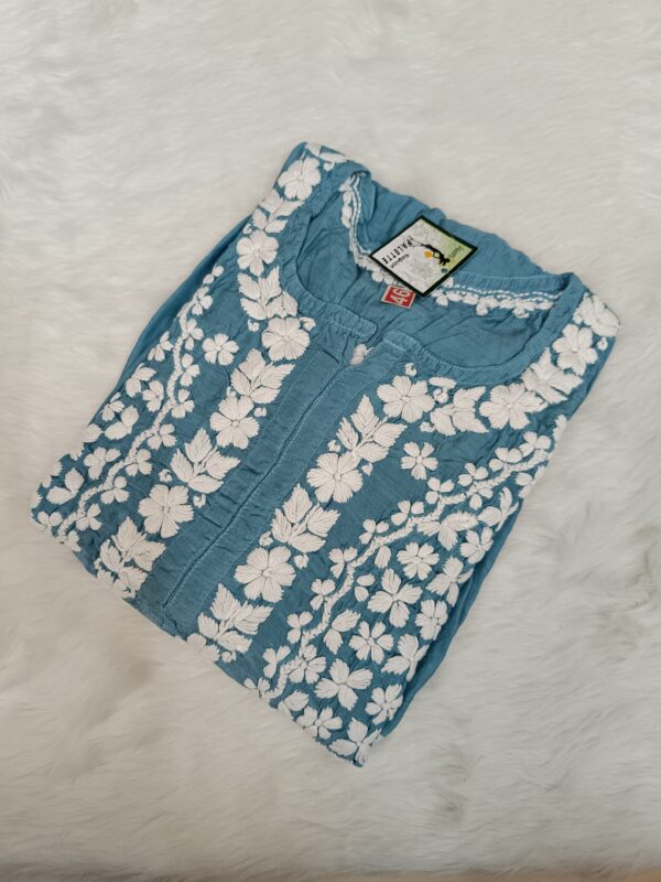 Maslin Jacket Pattern Chikankari Kurti With 3D Front & Back Thread Work