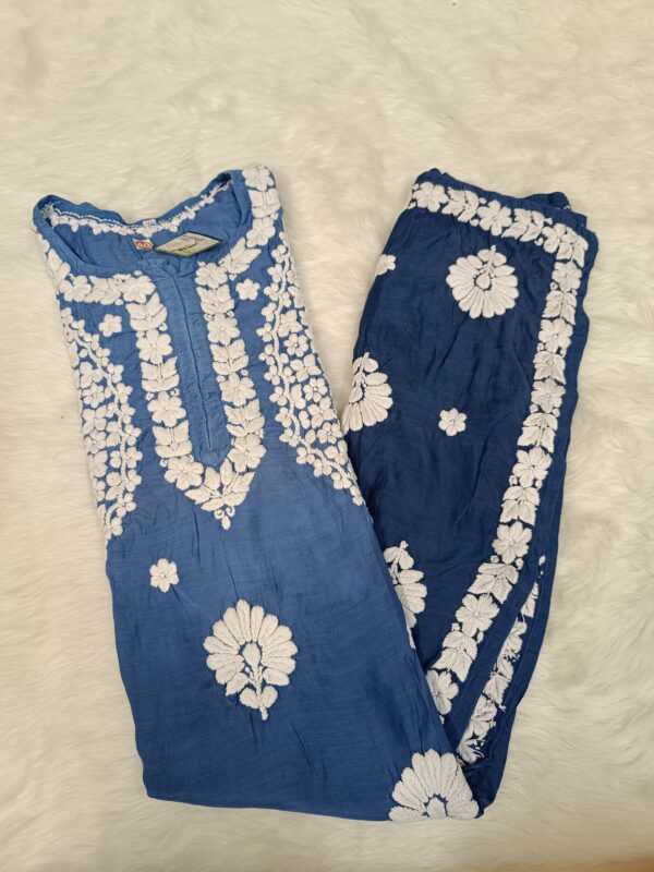Maslin Jacket Pattern Chikankari Kurti With 3D Front & Back Thread Work