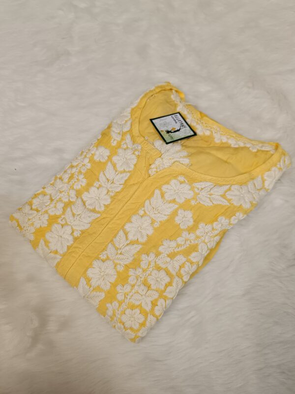 Maslin Jacket Pattern Chikankari Kurti With 3D Front & Back Thread Work