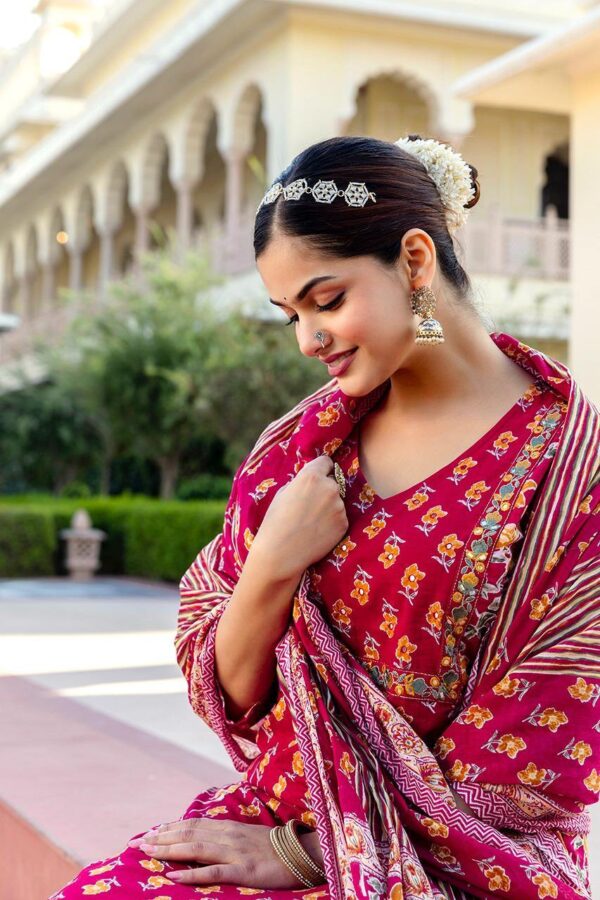 Authentic Chikankari Kurtis – Anu’s Fashion Palette