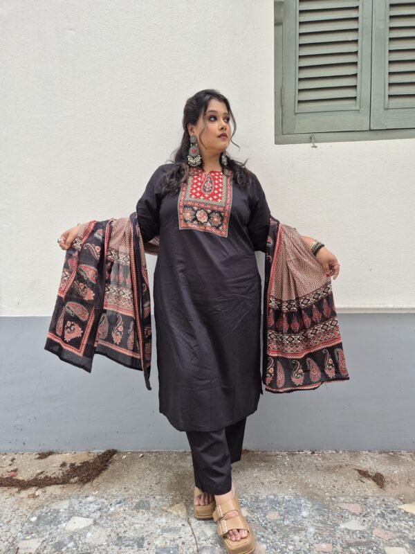 Authentic Chikankari Kurtis – Anu’s Fashion Palette