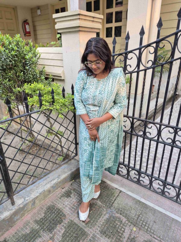 Authentic Chikankari Kurtis – Anu’s Fashion Palette