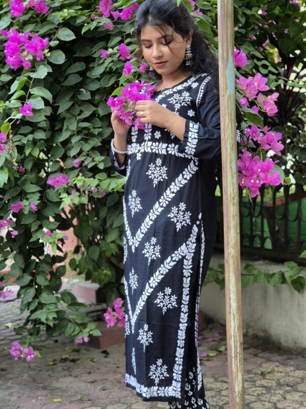 Authentic Chikankari Kurtis – Anu’s Fashion Palette