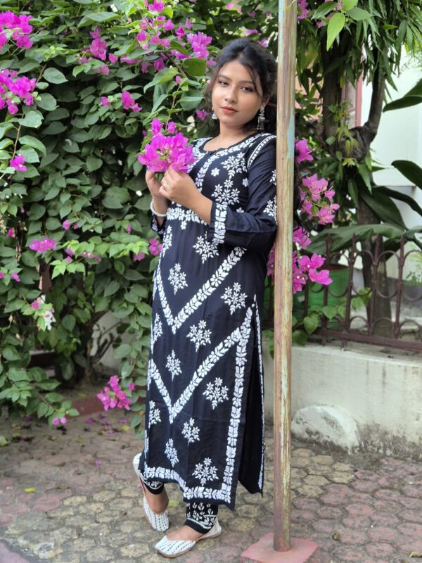 Black Modal Triangle Design Long Kurti