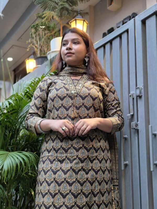 Authentic Chikankari Kurtis – Anu’s Fashion Palette