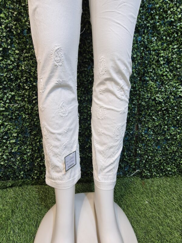Chikankari cotton stretchable pant