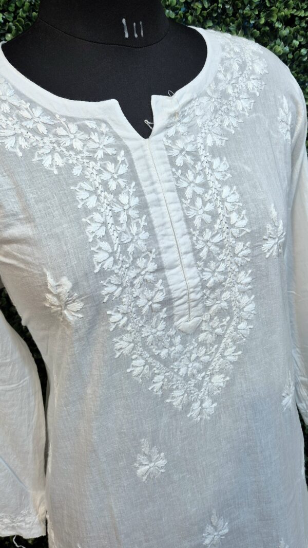Cotton malmal chikankari