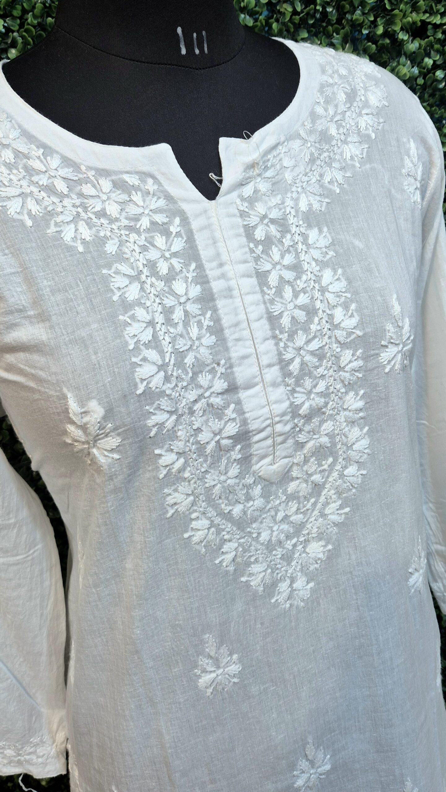 Cotton malmal chikankari