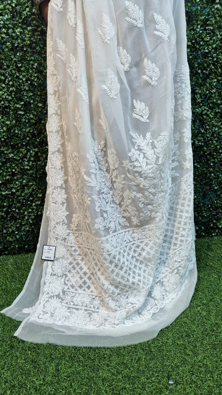 Gorget Chikankari border pallu saree