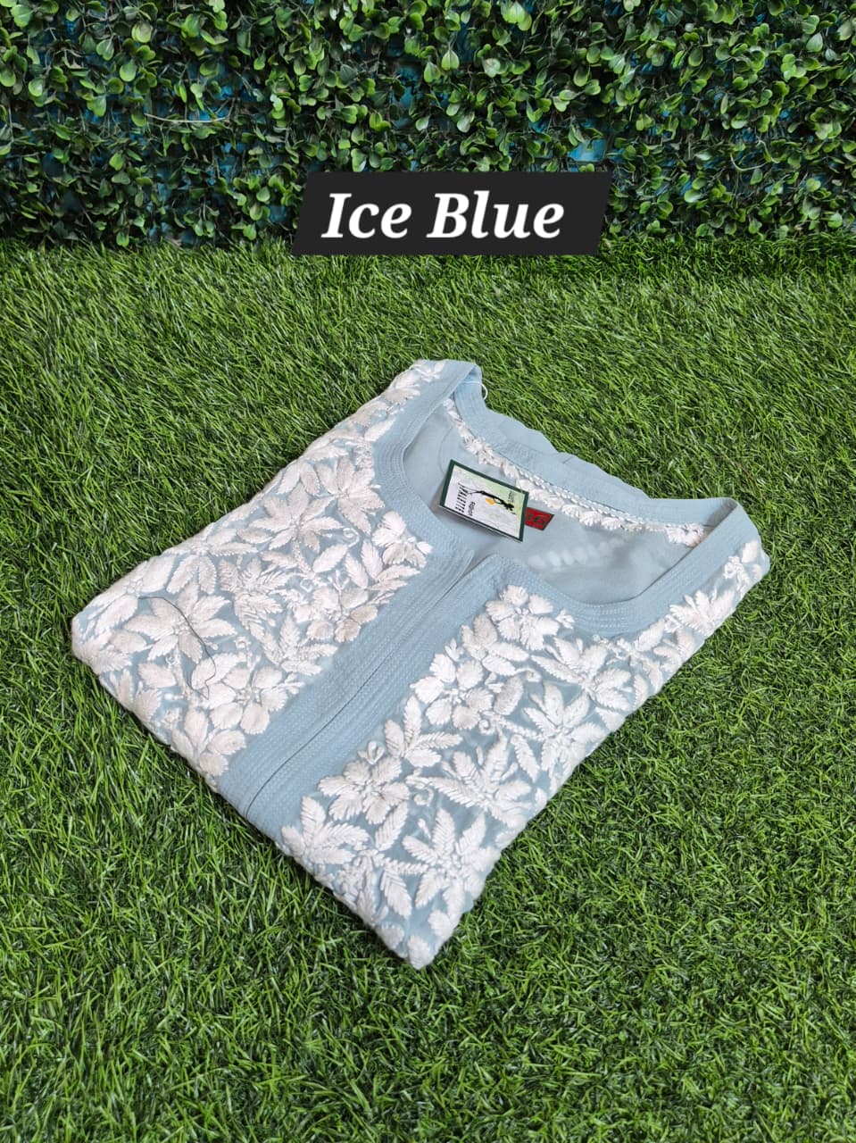 Chikankari gorget ghaspatti work kurti