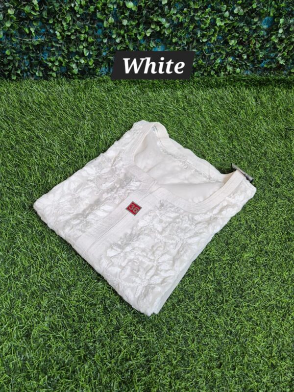 Chikankari gorget ghaspatti work kurti