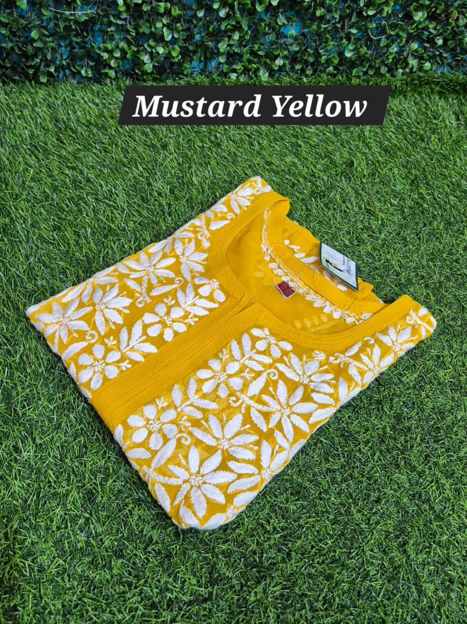 Chikankari gorget ghaspatti work kurti