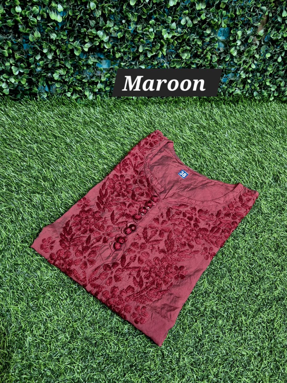 Chanderi chikankari self short top