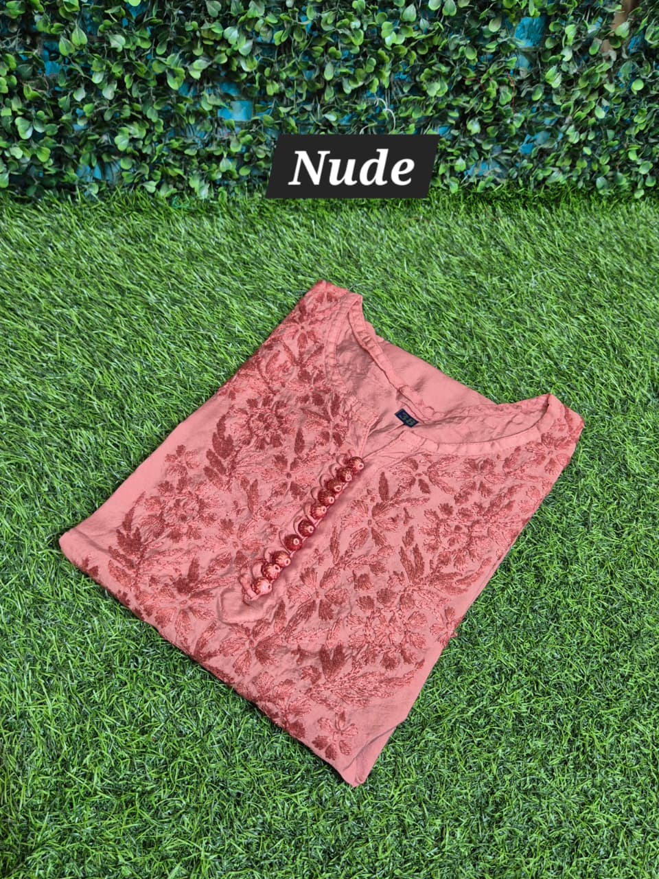 Chanderi chikankari self short top