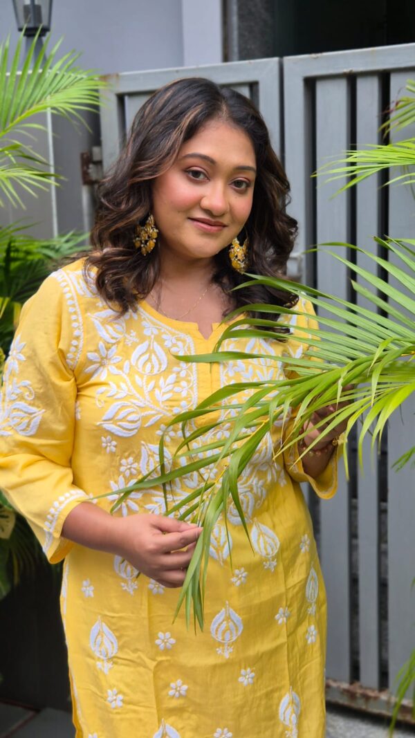 Modal flower bird kurti
