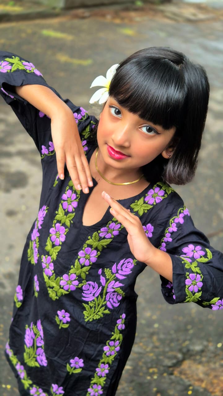 kids modal set chikankari kurti