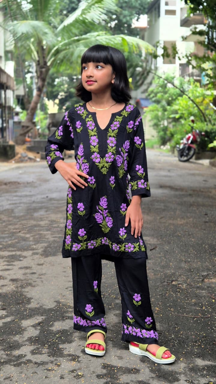 kids modal set chikankari kurti