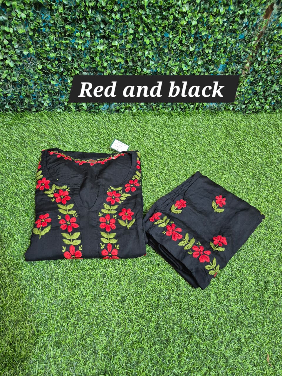 Multicolour thread black modal set