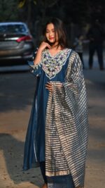 Mul Chanderi A Line 3Piece Set - Image 3