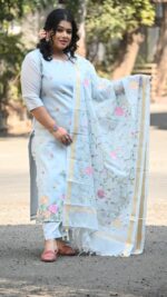 Mul Chanderi 3-Piece Kurti Set With Heavy Embroidered Dupatta