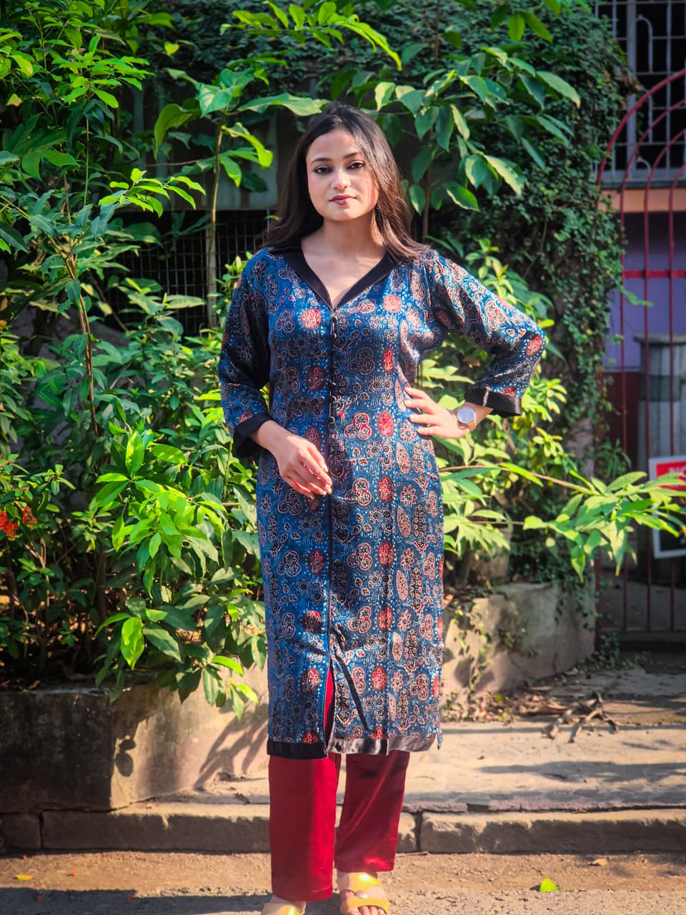 Modal Cord Pipin Collar Kurti