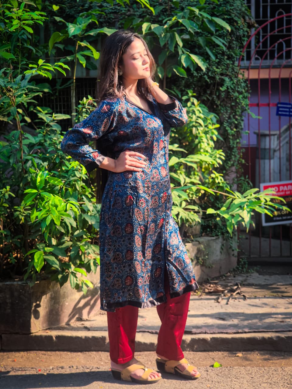 Modal Cord Pipin Collar Kurti