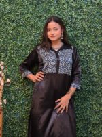 Mashroo Modal  patch collar kurti