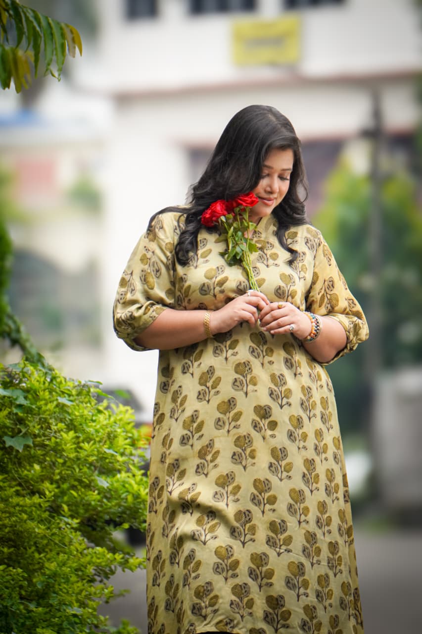 96a9de47-7184-4770-b993-392209f42154 Modal Banaspati Handblock Kurti - Image 1