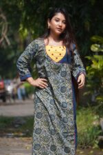 Bagru Handblock Mirror Work kurti - Image 4