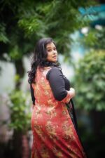 Promoganet dye with Hand Painting Kurti - Image 5