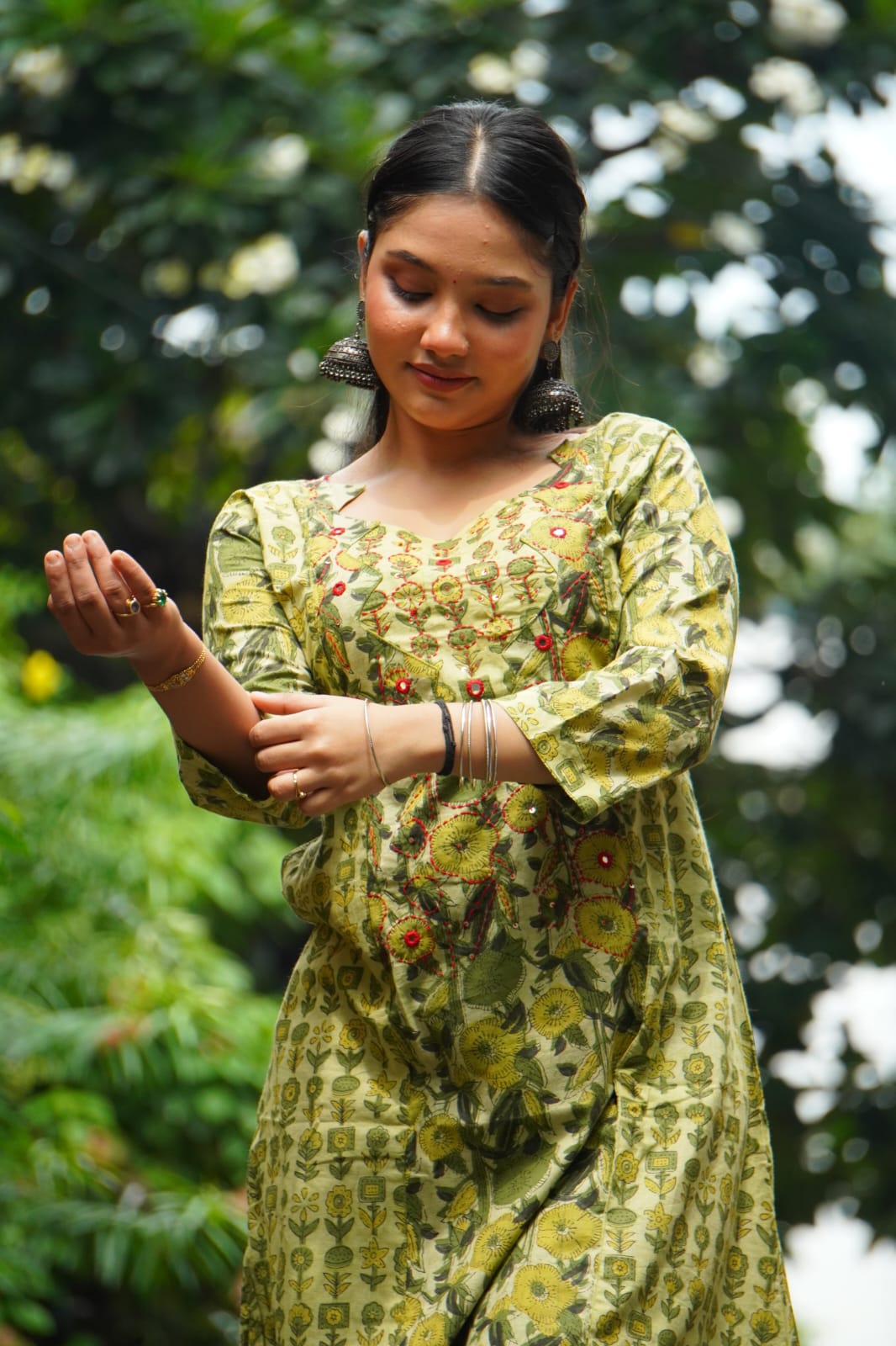 e8660bd0-16cf-4d84-9755-a681dd1af939 Vanaspati Cotton Kurti - Image 1