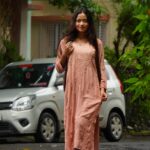 Chikankari Self modal Ombre design